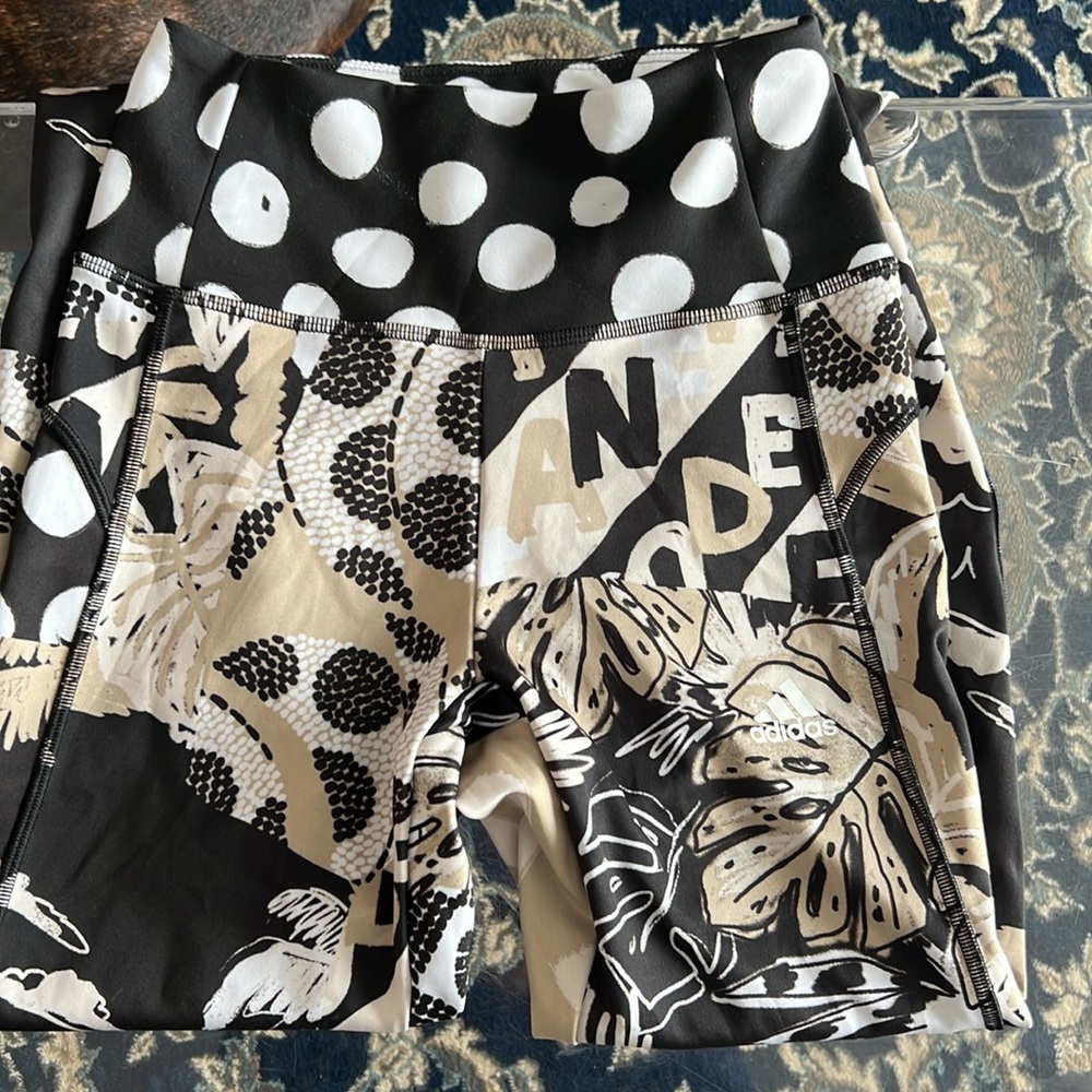 Farm Rio leggings - Picture 2 of 3